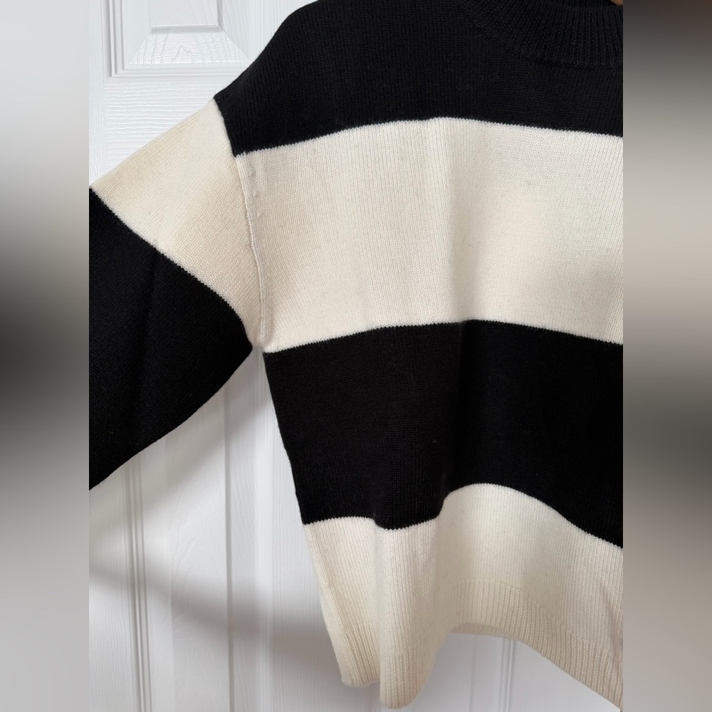A.P.C. Penny Sweater - 100% wool Black and White Striped - size M - Picture 9 of 10